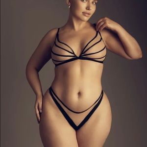 God Save Queens Forget Me Not Set